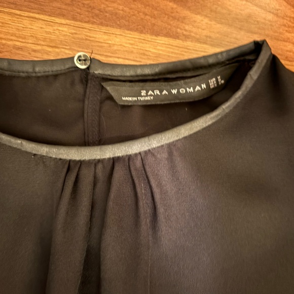 Zara Women’s Long Sleeve Crepe Black Blouse w Faux Leather Trim + Cuffs - Picture 2 of 2